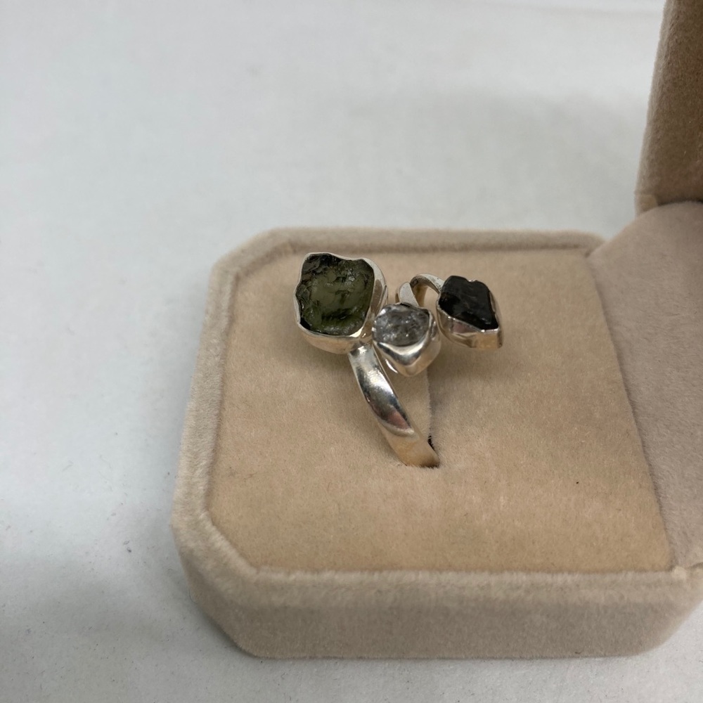 💯 % GENUINE CZECH MOLDAVITE RING - Picture 3 of 7